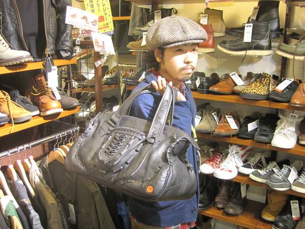 バッグにも愛嬌を！！HIKARU MATSUMURA（ヒカルマツムラ）よりユニーク