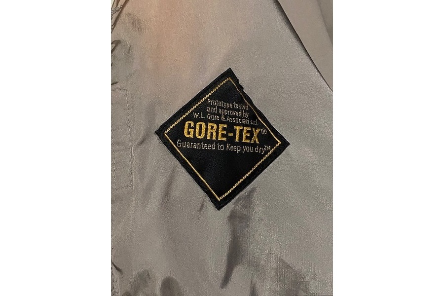 PRADA SPORTS / プラダスポーツ】GORE-TEXナイロンジャケット