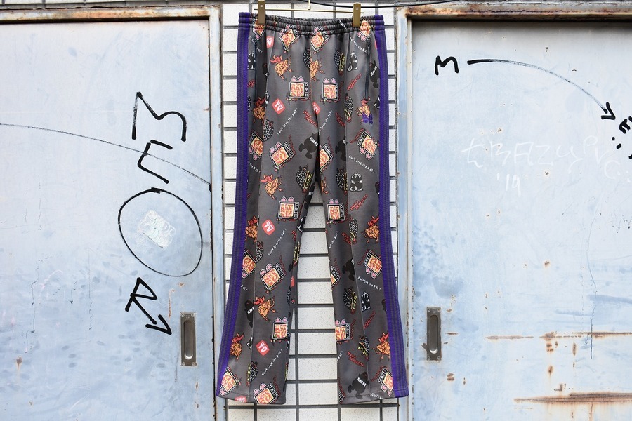 NEEDLES ニードルス ポギーコラボトラックパンツ - メルカリ｜ジョガー  