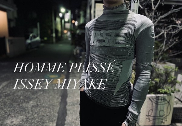 HOMME PLISSE ISSEY MIYAKE】プリーツタートルネック-