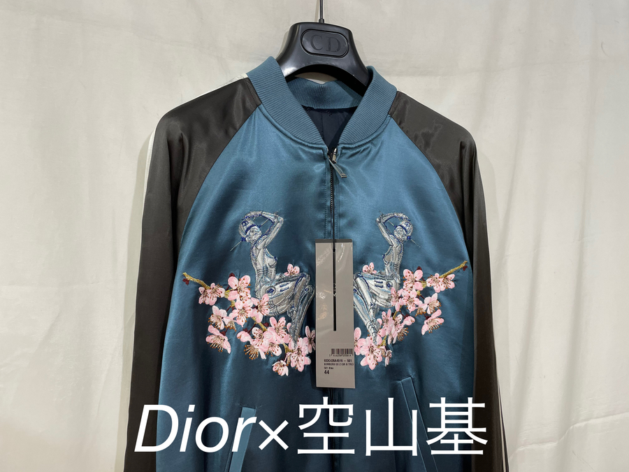 通販サイト一覧 Dior/ディオール】より19AW刺繍スーベニアスカジャンが入荷致し ジャケット・アウター