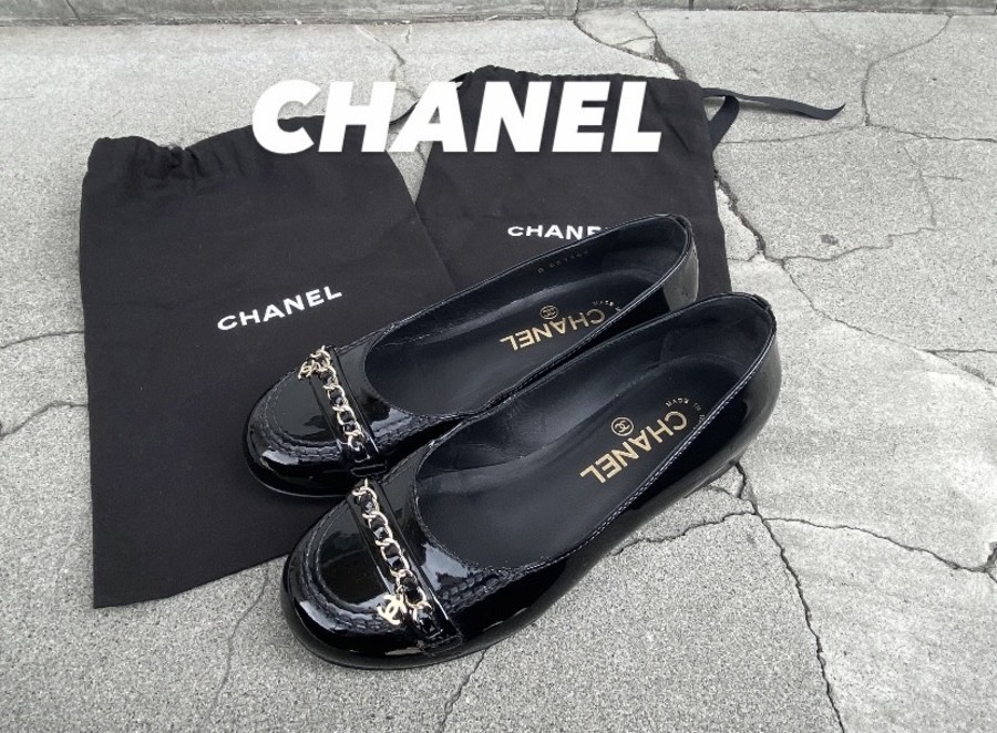 CHANEL/シャネル】よりチェーンココマークエナメルパンプスを買取入荷