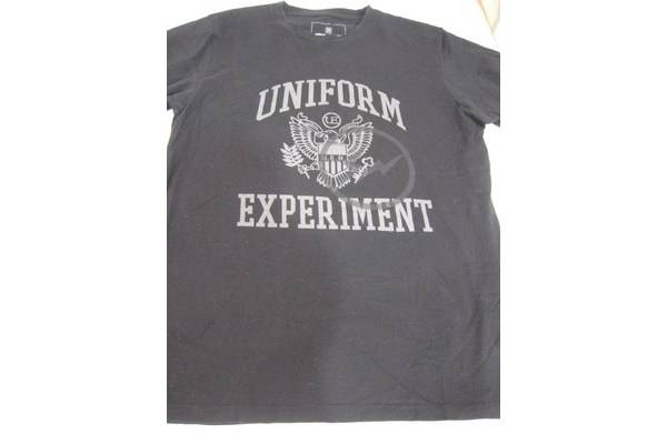 「ユニフォーム・エクスペリメントのTシャツ 」