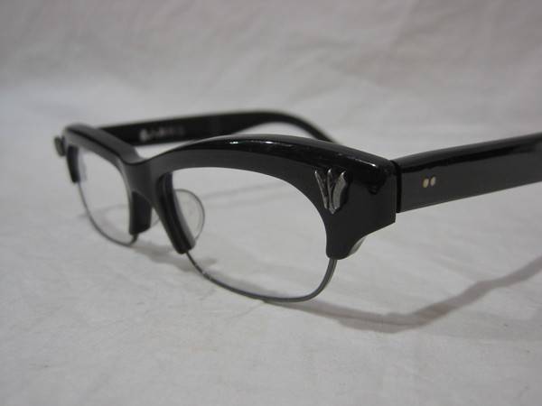 眼鏡の最高峰ブランドの一つ「泰八郎謹製」。その泰八郎謹製Premier２ 