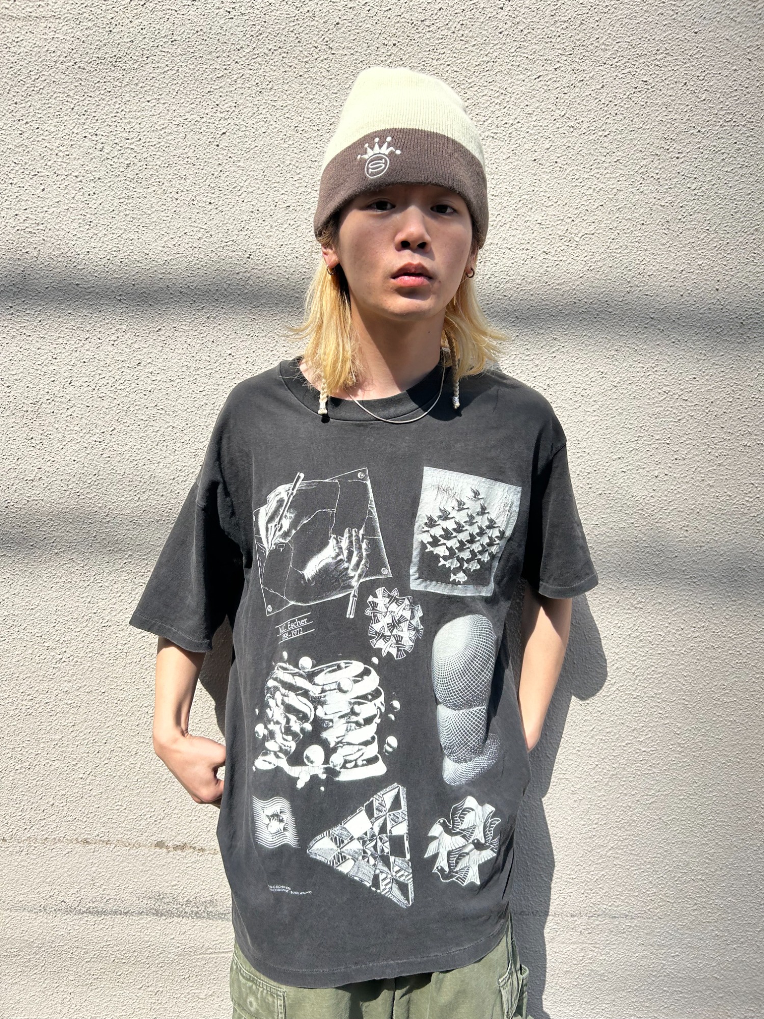 M.C.Escher/エッシャー】ヴィンテージプリントTシャツを使用した