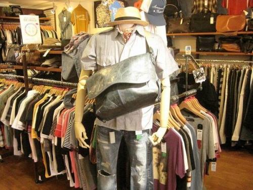 シューズ・バッグのショルダーバッグ