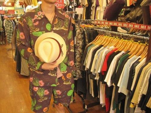 メンズのトップス