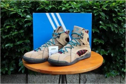 シューズ・バッグのスニーカー