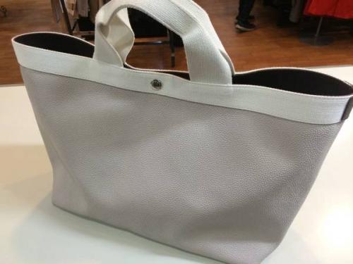 Herve Chapelierのエルベシャプリエ