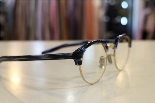 メガネのサングラス