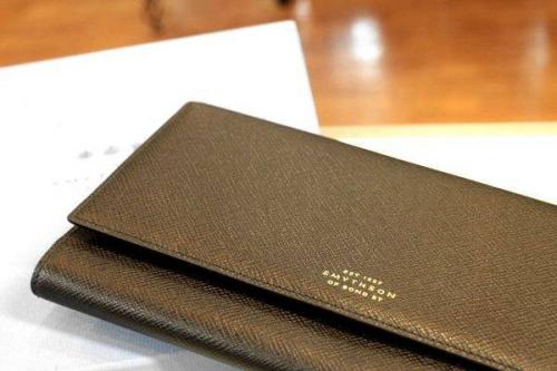 メンズファッションのビジネスアイテム