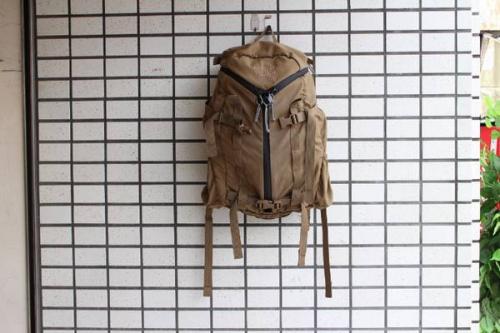 バックパックのMYSTERY RANCH