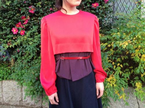 トップスのシャツ・ブラウス