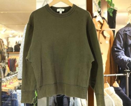 スウェットのHYKE