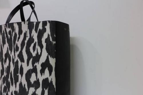 セリーヌのCELINE