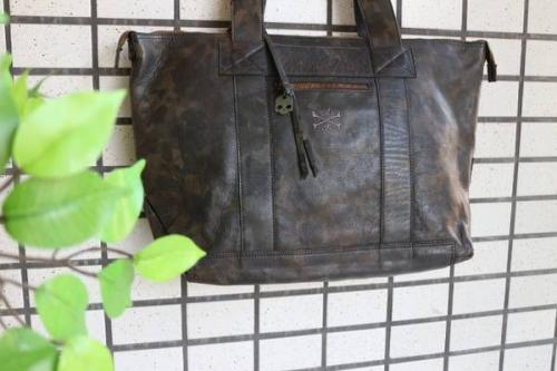 ハイドロゲンの古着