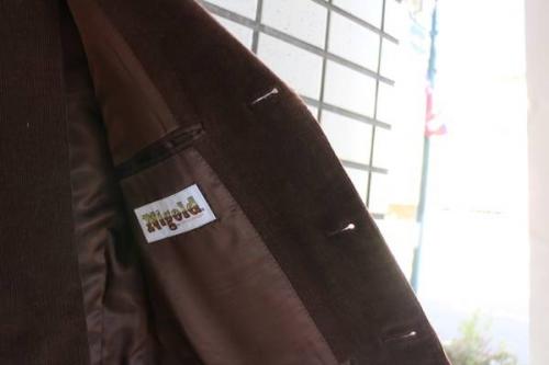 メンズのトップス