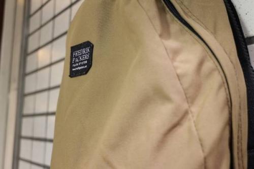 レディースのバッグ