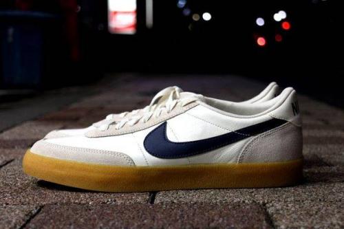 メンズのスニーカー