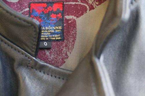 古着のブルーナボイン