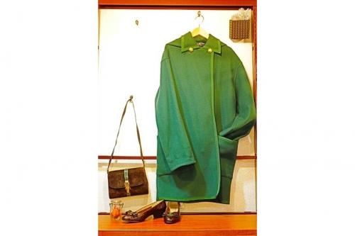 レディースのトップス