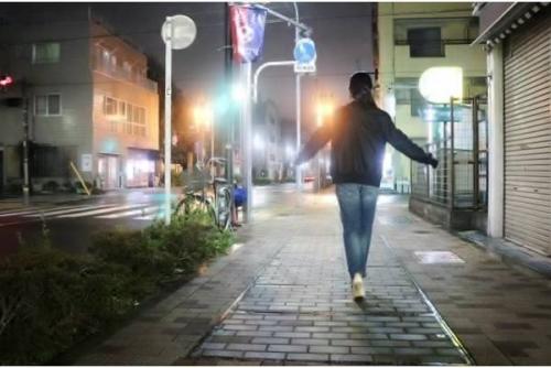 ユニセックスのナイロンブルゾン