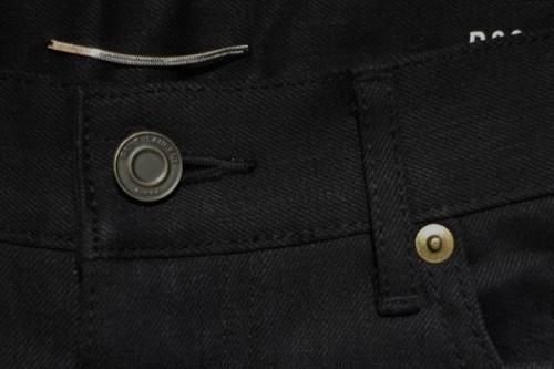 デニムパンツのサンローラン