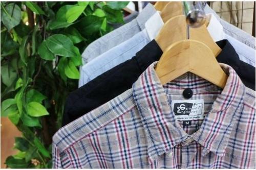 メンズのトップス