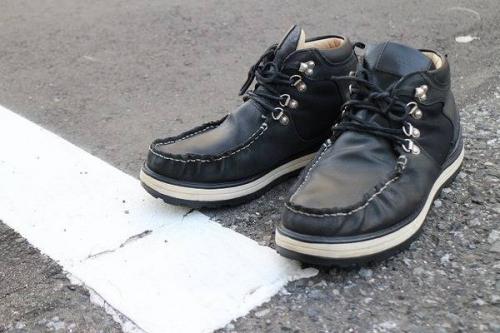 シューズ・バッグのFANG HIKER