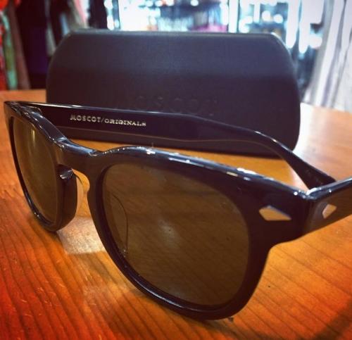 MOSCOTのサングラス