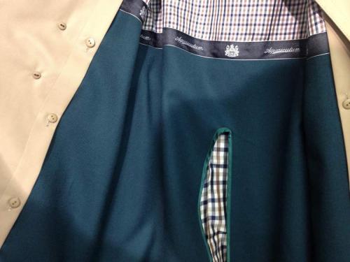 トレンチコートのアクアスキュータム