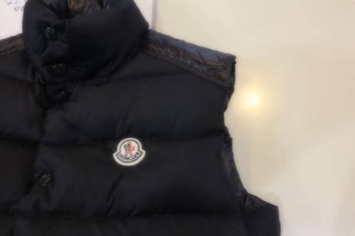 メンズのトップス