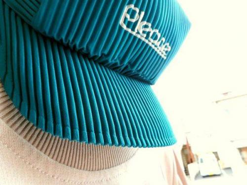 PLEATS PLEASEのプリーツプリーズ