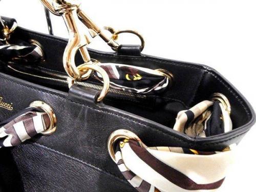 シャネルのCHANEL