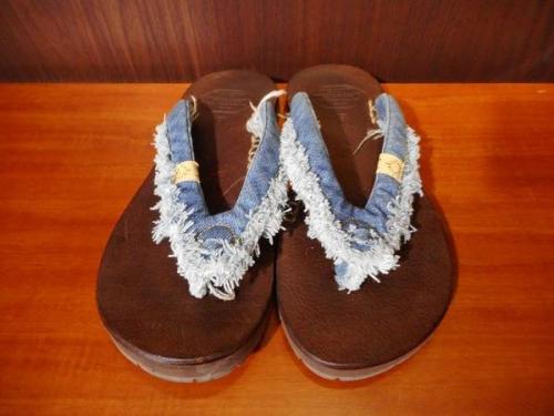 サンダルのレザー