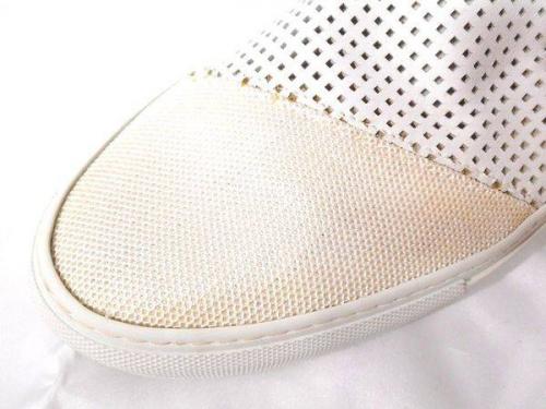 スニーカーのフィリップモデルパリス