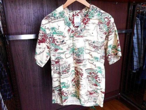 ビズビムのシャツ