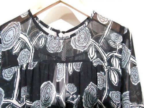 ミナペルフォネンのワンピース