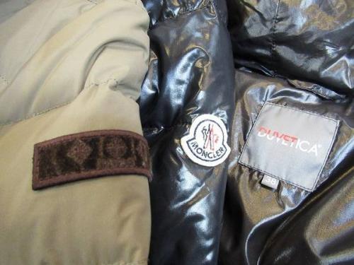 ダウンのMONCLER