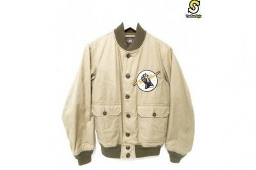 ダブルアールエルのジャケット