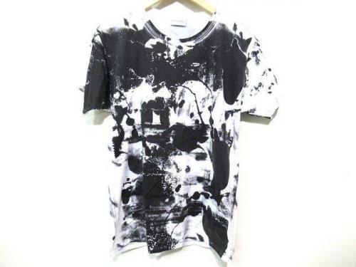 SAINT LAURENTのTシャツ
