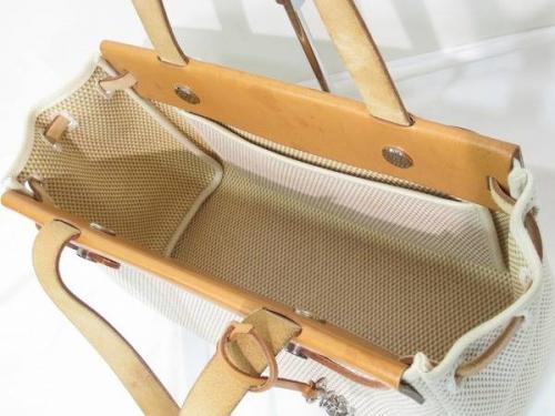 トワルのカバス