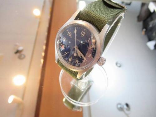 HAMILTONのカーキフィールド