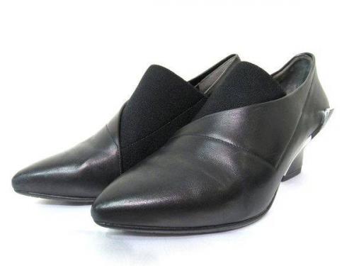 ユナイテッドヌードのシューズ