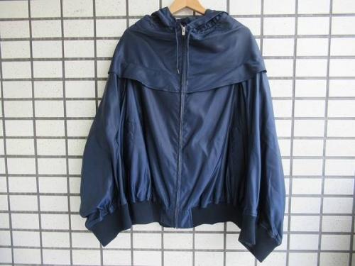 アンリアレイジのスウエット