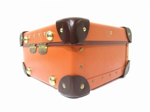 GLOBE-TROTTERのトラベルケース