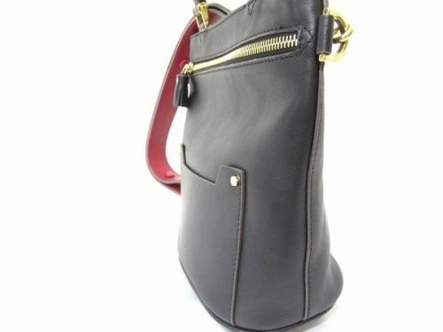 アニヤ　ハインドマーチのバッグ