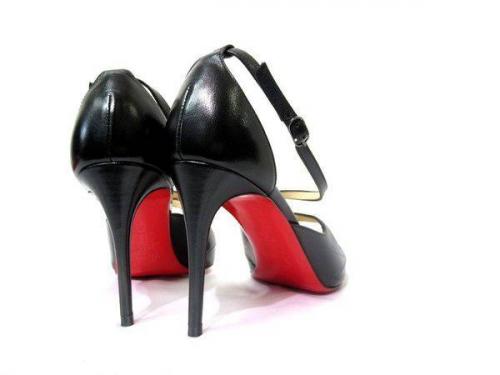 Christian Louboutinのクリスチャンルブタン