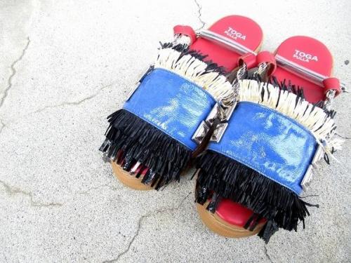 キャリアファッションのトーガプルラ