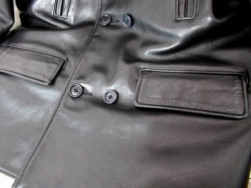 レザージャケットのAero LEATHER